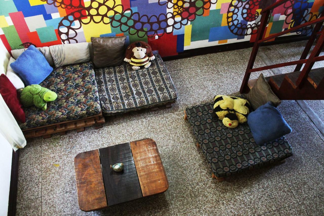 Ciao Cacao Hostel & Vegan Cafe 弗洛勒斯 外观 照片