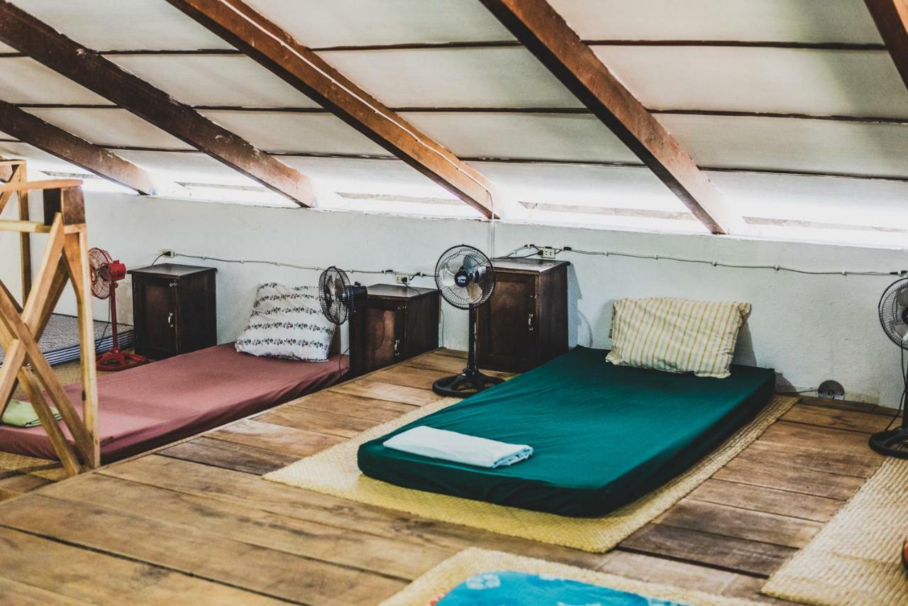 Ciao Cacao Hostel & Vegan Cafe 弗洛勒斯 外观 照片